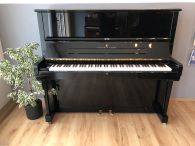 Klavier STEINWAY & Sons K 132 cm